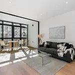 Albn2 - Albany St - St Leonards